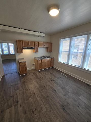 2137 S 16th STREET, Milwaukee, WI 53215