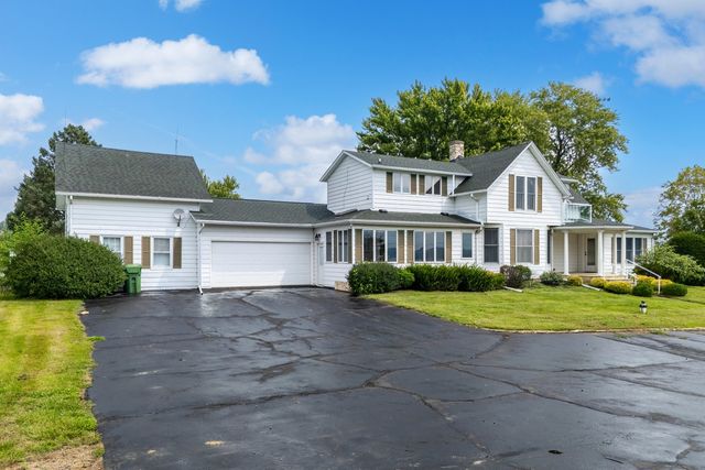 23580 Great River Road, Leclaire, IA 52753