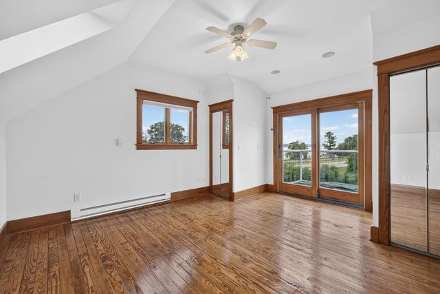 23580 Great River Road, Leclaire, IA 52753