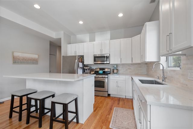 1702 W North Avenue A2, Chicago, IL 60622