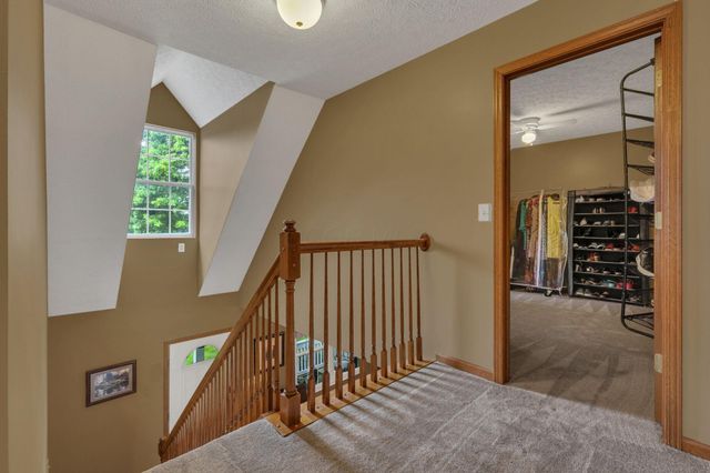 511 Laurel Drive SW, Etna, OH 43062