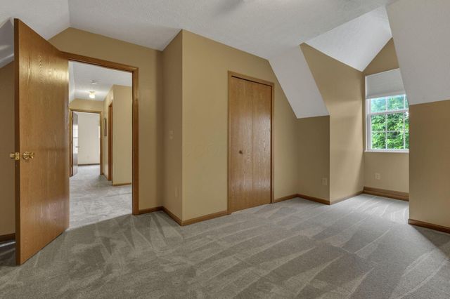 511 Laurel Drive SW, Etna, OH 43062