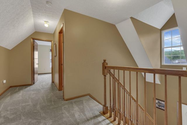 511 Laurel Drive SW, Etna, OH 43062