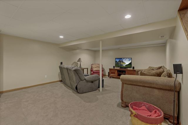 511 Laurel Drive SW, Etna, OH 43062