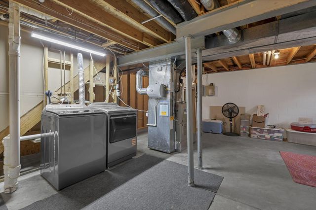 511 Laurel Drive SW, Etna, OH 43062