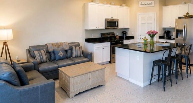 7024 WOODCHASE GLEN DRIVE, Riverview, FL 33578