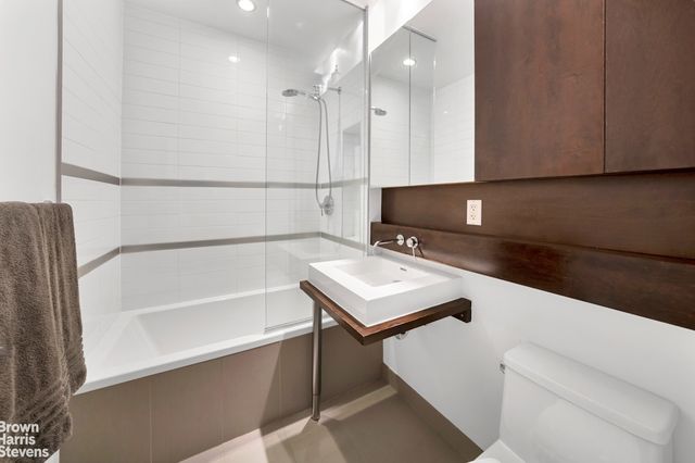 330 E 109th St Apt 2A, New York City, NY 10029