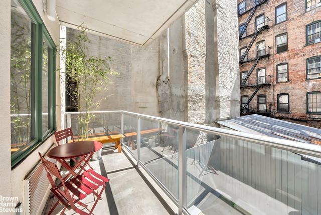 330 E 109th St Apt 2A, New York City, NY 10029