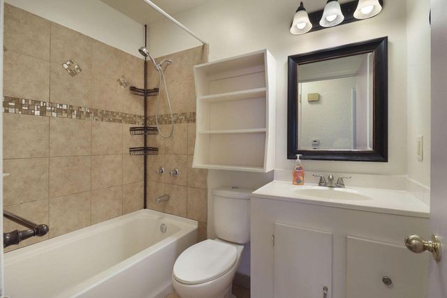 6924 Whitewater STREET, Racine, WI 53402
