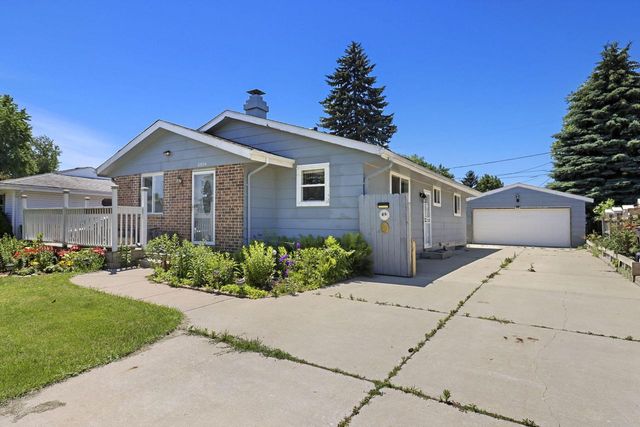 6924 Whitewater STREET, Racine, WI 53402