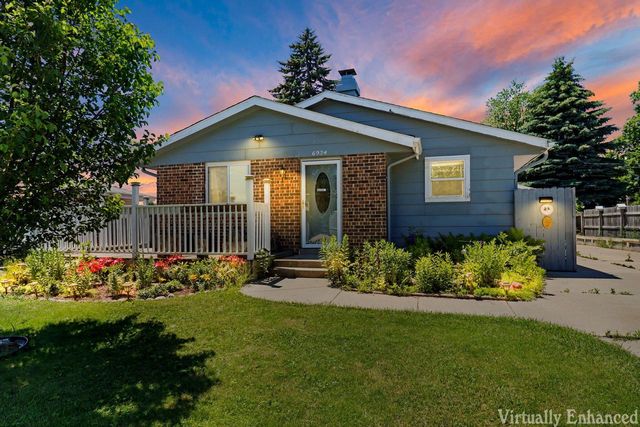 6924 Whitewater STREET, Racine, WI 53402