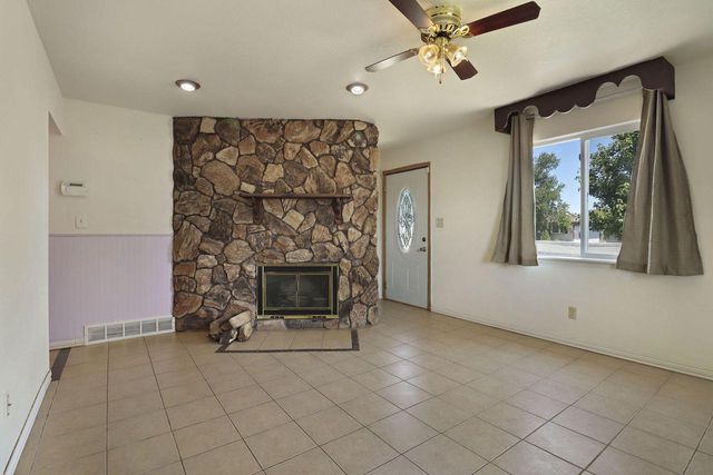 6924 Whitewater STREET, Racine, WI 53402