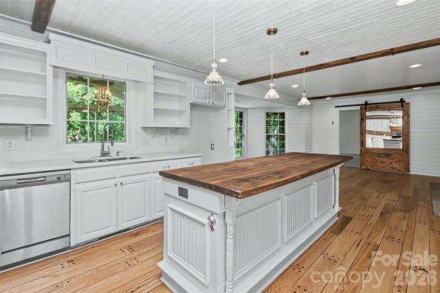 6117 Cherry Tree Lane, Charlotte, NC 28270