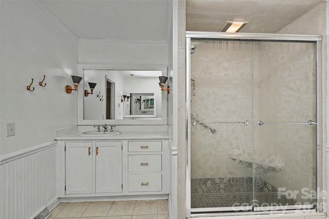 6117 Cherry Tree Lane, Charlotte, NC 28270