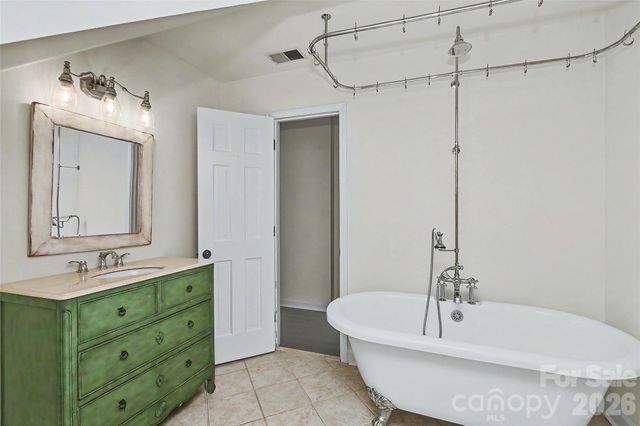 6117 Cherry Tree Lane, Charlotte, NC 28270