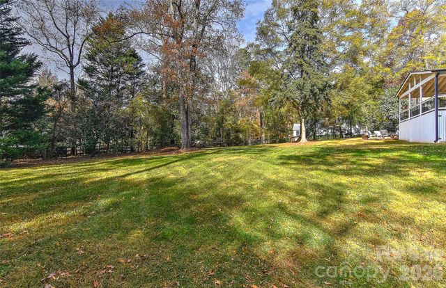 6117 Cherry Tree Lane, Charlotte, NC 28270