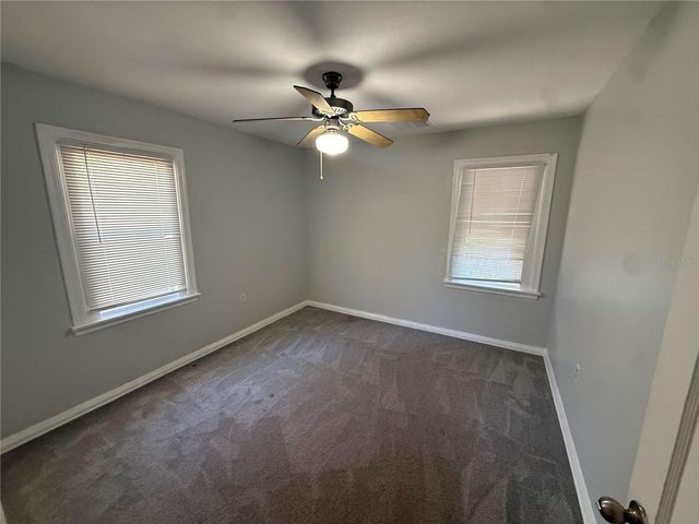 3213 W HARTNETT AVENUE, Tampa, FL 33611