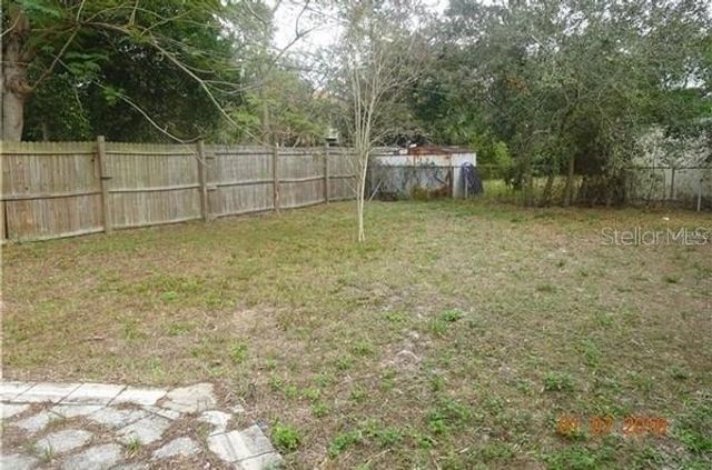 3213 W HARTNETT AVENUE, Tampa, FL 33611