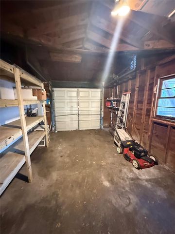 3213 W HARTNETT AVENUE, Tampa, FL 33611