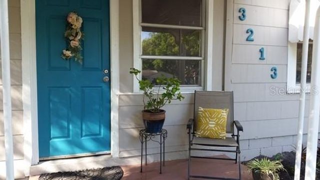 3213 W HARTNETT AVENUE, Tampa, FL 33611