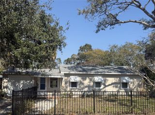 3213 W HARTNETT AVENUE, Tampa, FL 33611