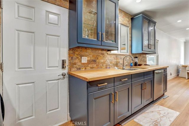 20355 Mobile, Winnetka, CA 91306