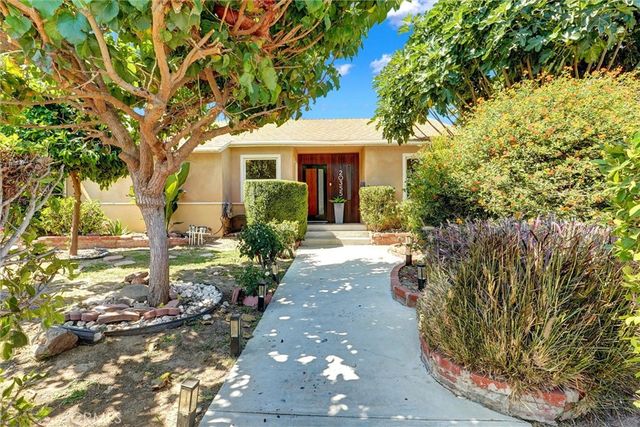 20355 Mobile, Winnetka, CA 91306