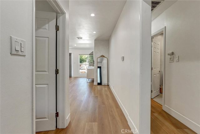 20355 Mobile, Winnetka, CA 91306