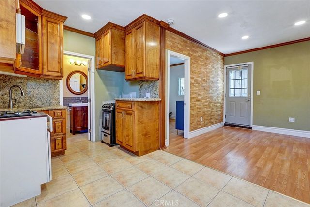 20355 Mobile, Winnetka, CA 91306