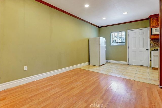 20355 Mobile, Winnetka, CA 91306