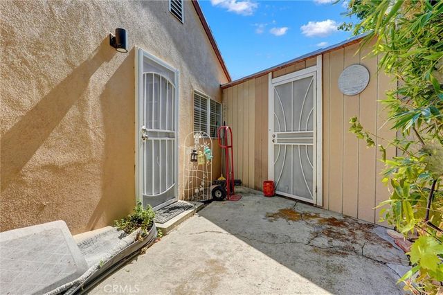 20355 Mobile, Winnetka, CA 91306