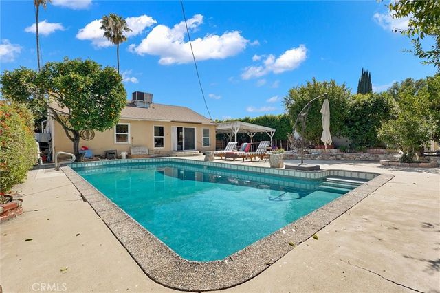 20355 Mobile, Winnetka, CA 91306