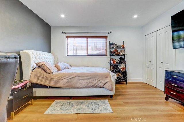 20355 Mobile, Winnetka, CA 91306