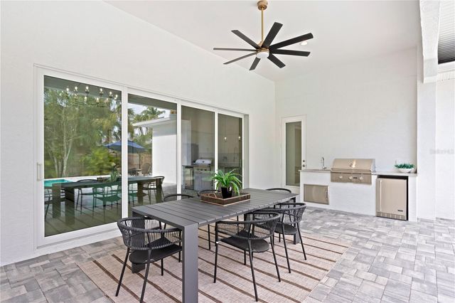 201 S SHADE AVENUE, Sarasota, FL 34237