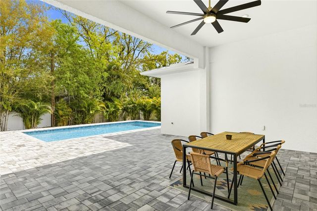 201 S SHADE AVENUE, Sarasota, FL 34237