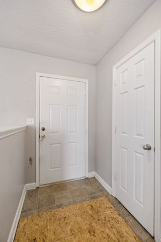 1814 Old County House Rd, White Bluff, TN 37187