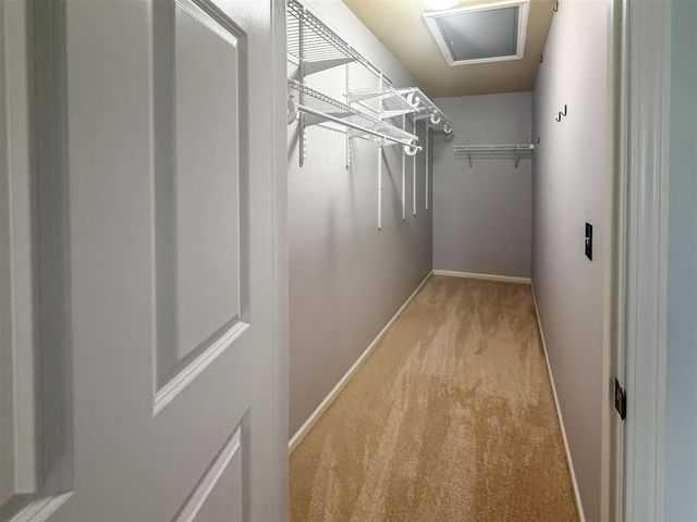 2820 Barclay Way, Ann Arbor, MI 48105