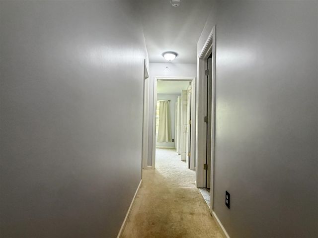 2820 Barclay Way, Ann Arbor, MI 48105