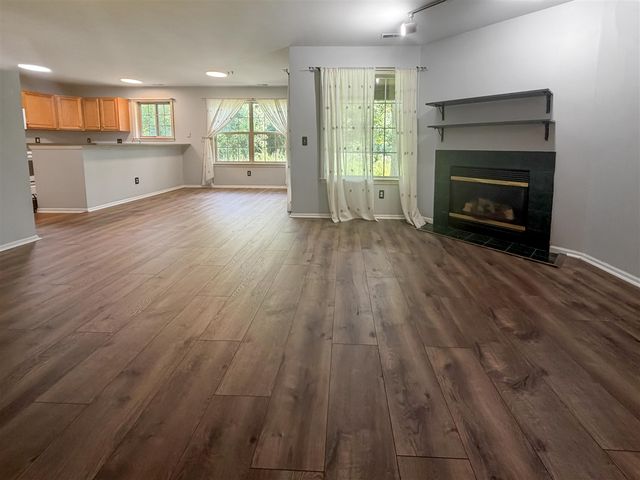 2820 Barclay Way, Ann Arbor, MI 48105