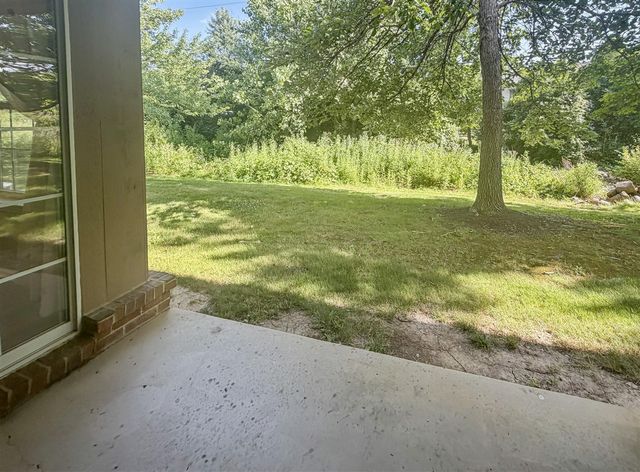 2820 Barclay Way, Ann Arbor, MI 48105