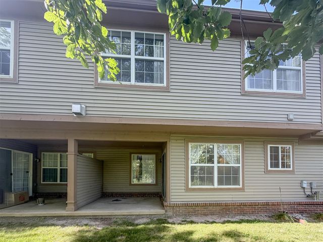 2820 Barclay Way, Ann Arbor, MI 48105