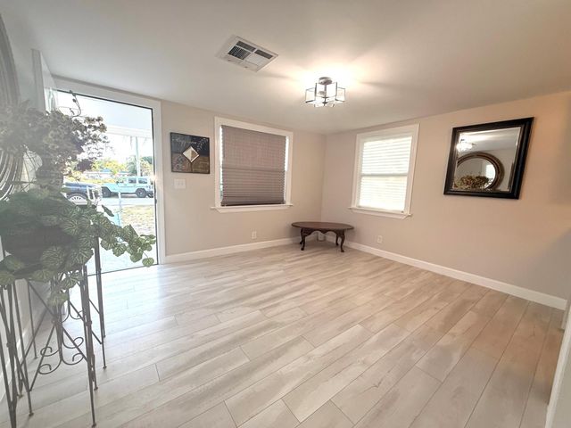 1093 Highview Road, Lantana, FL 33462