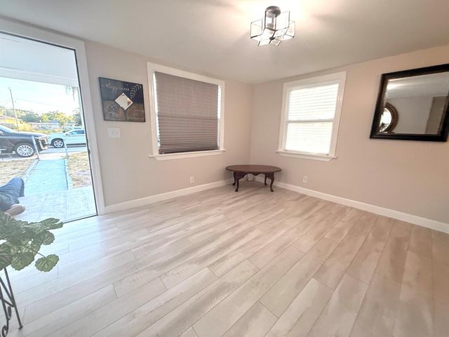 1093 Highview Road, Lantana, FL 33462