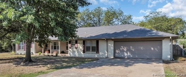 711 N SW, Ardmore, OK 73401