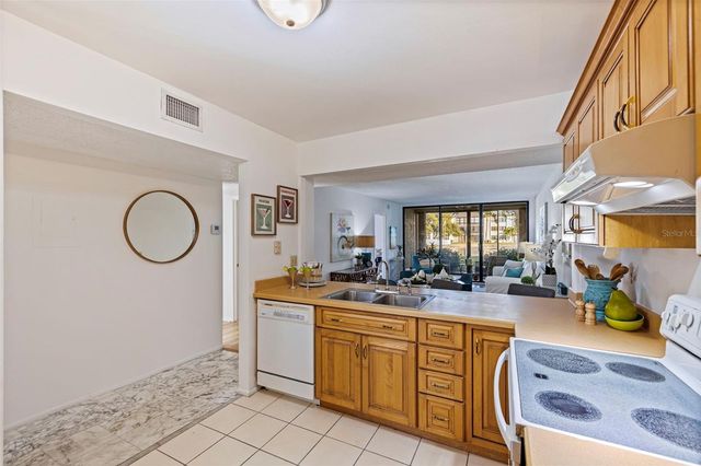 14130 ROSEMARY LANE 4114, Largo, FL 33774