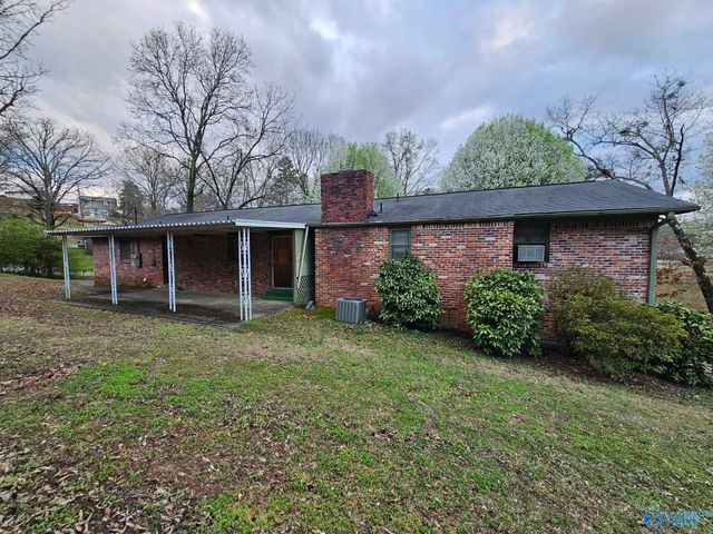 302 Jo Cyn Drive, Glencoe, AL 35905