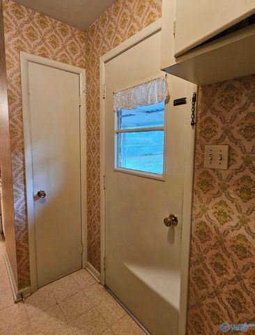 302 Jo Cyn Drive, Glencoe, AL 35905