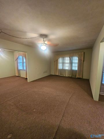 302 Jo Cyn Drive, Glencoe, AL 35905