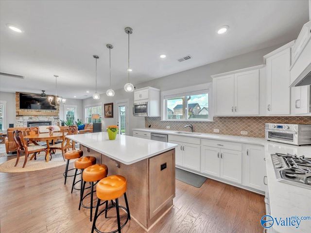 24559 Beacon Circle, Athens, AL 35613