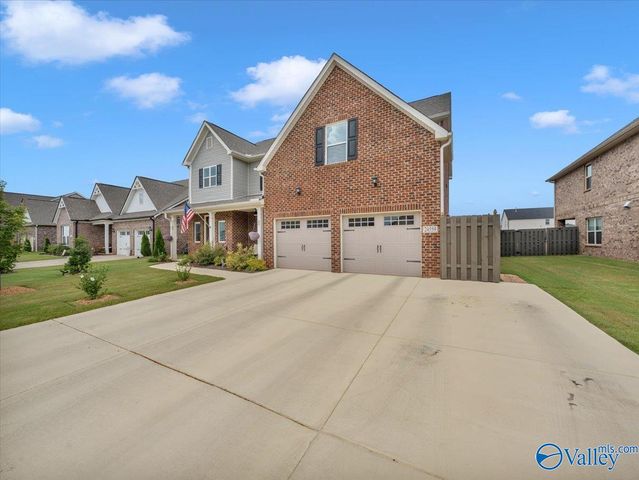 24559 Beacon Circle, Athens, AL 35613